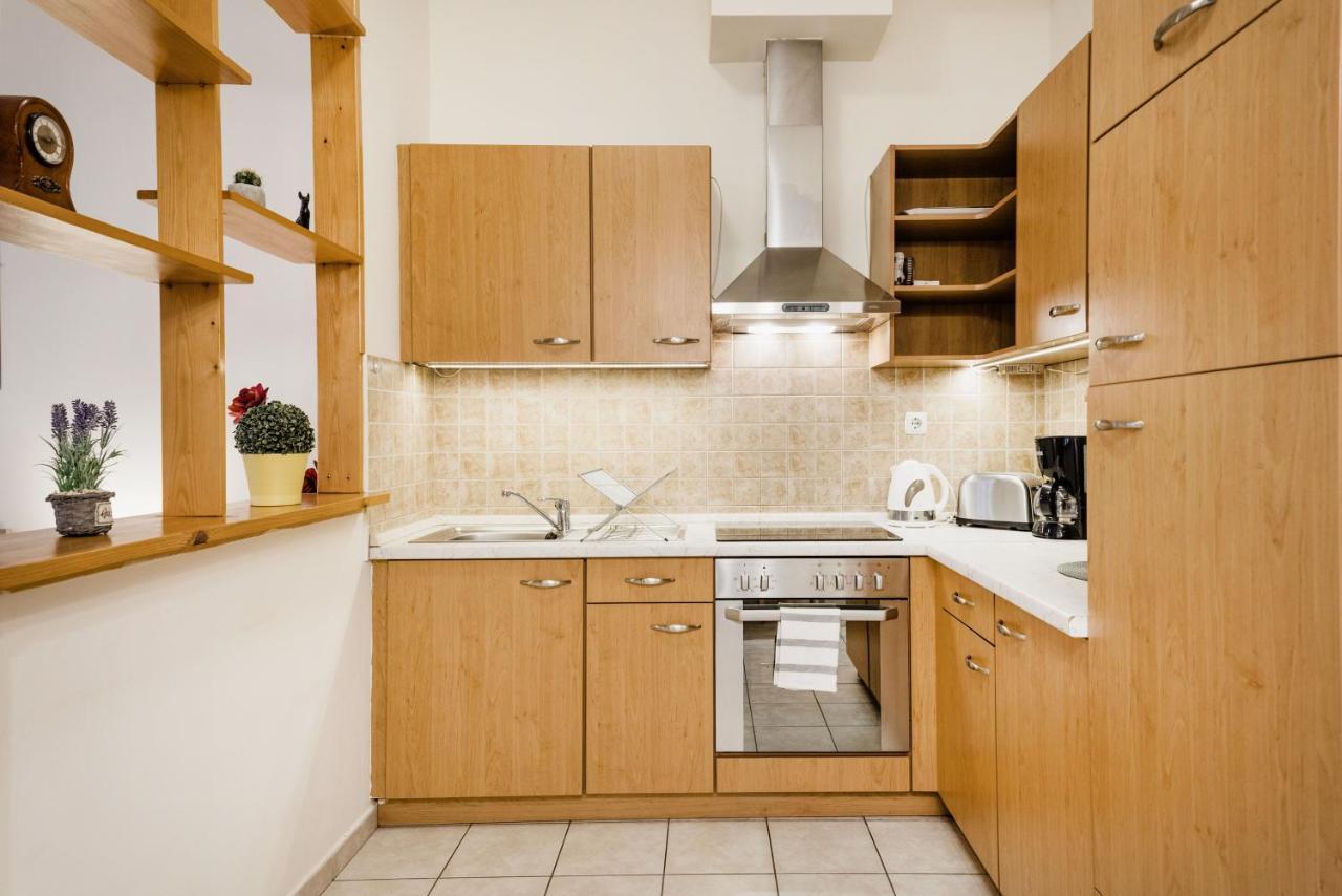 Apartament Downtown Charm With Balcony And Garden View Budapeszt Zewnętrze zdjęcie